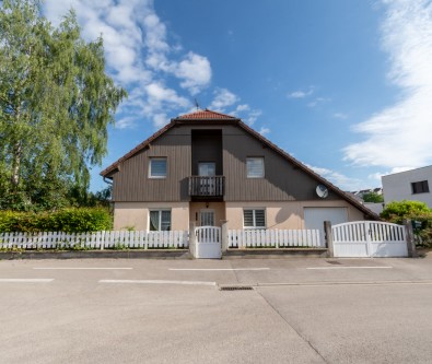 COMMUNE DE DOUBS-MAISON INDIVIDUELLE TYPE 6.