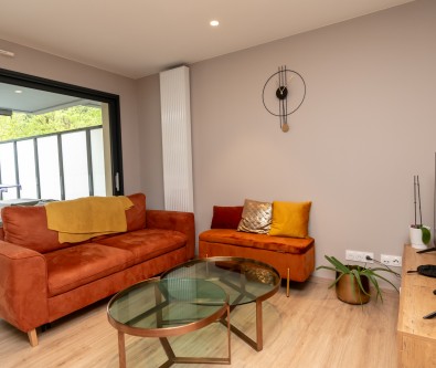 2 MINUTES FRONTIERE - JOUGNE: APPARTEMENT RECENT - GRANDE TE